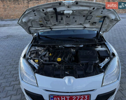 Білий Рено Меган, об'ємом двигуна 1.6 л та пробігом 233 тис. км за 5950 $, фото 41 на Automoto.ua
