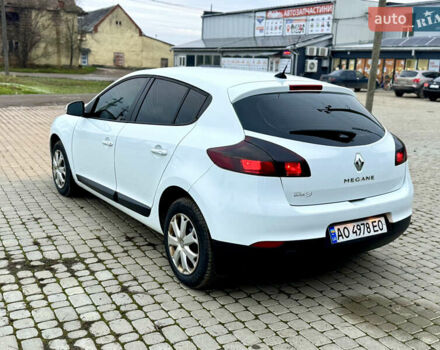 Белый Рено Меган, объемом двигателя 1.6 л и пробегом 272 тыс. км за 5600 $, фото 5 на Automoto.ua