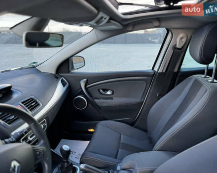 Білий Рено Меган, об'ємом двигуна 1.6 л та пробігом 233 тис. км за 5950 $, фото 26 на Automoto.ua