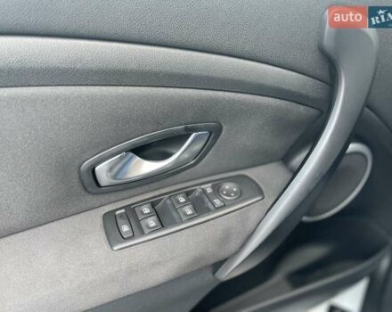 Білий Рено Меган, об'ємом двигуна 1.6 л та пробігом 252 тис. км за 7350 $, фото 50 на Automoto.ua