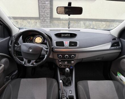 Белый Рено Меган, объемом двигателя 1.5 л и пробегом 353 тыс. км за 4800 $, фото 6 на Automoto.ua