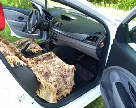 Білий Рено Меган, об'ємом двигуна 0 л та пробігом 173 тис. км за 6700 $, фото 2 на Automoto.ua