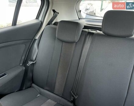 Білий Рено Меган, об'ємом двигуна 1.6 л та пробігом 252 тис. км за 7350 $, фото 51 на Automoto.ua