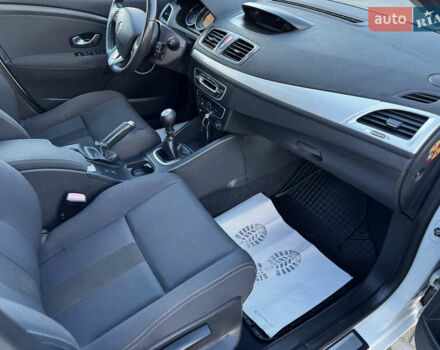 Білий Рено Меган, об'ємом двигуна 1.6 л та пробігом 233 тис. км за 5950 $, фото 34 на Automoto.ua