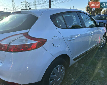 Рено Меган 2009 в Луцке на Automoto.ua Белый Рено Меган, объемом двигателя 1.6 л и пробегом 250 тыс. км за 6350 $, фото 8 на Automoto.ua