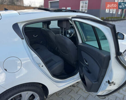 Білий Рено Меган, об'ємом двигуна 1.6 л та пробігом 233 тис. км за 5950 $, фото 32 на Automoto.ua