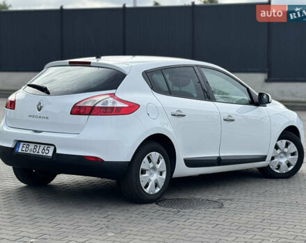 Рено Меган 2009 в Луцке на Automoto.ua Белый Рено Меган, объемом двигателя 1.6 л и пробегом 223 тыс. км за 6300 $, фото 20 на Automoto.ua