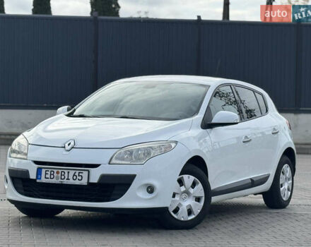 Білий Рено Меган, об'ємом двигуна 1.6 л та пробігом 220 тис. км за 5900 $, фото 1 на Automoto.ua