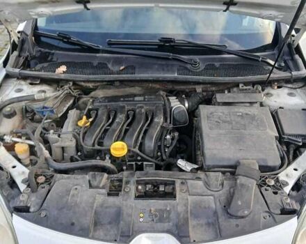 Белый Рено Меган, объемом двигателя 1.6 л и пробегом 264 тыс. км за 5541 $, фото 10 на Automoto.ua