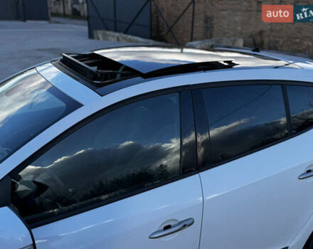 Білий Рено Меган, об'ємом двигуна 1.6 л та пробігом 233 тис. км за 5950 $, фото 21 на Automoto.ua