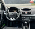 Рено Меган 2009 в Луцке на Automoto.ua Белый Рено Меган, объемом двигателя 1.6 л и пробегом 223 тыс. км за 6300 $, фото 3 на Automoto.ua