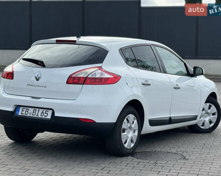 Рено Меган 2009 в Луцке на Automoto.ua Белый Рено Меган, объемом двигателя 1.6 л и пробегом 223 тыс. км за 6300 $, фото 19 на Automoto.ua