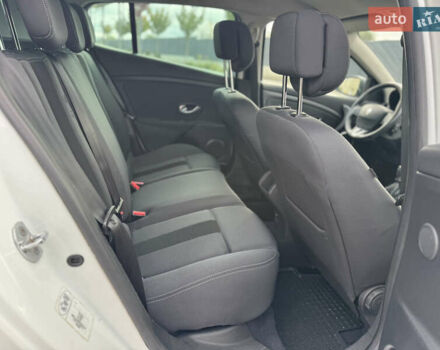 Білий Рено Меган, об'ємом двигуна 1.6 л та пробігом 220 тис. км за 5900 $, фото 27 на Automoto.ua