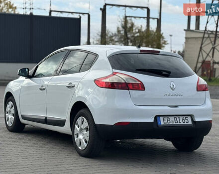 Рено Меган 2009 в Луцке на Automoto.ua Белый Рено Меган, объемом двигателя 1.6 л и пробегом 223 тыс. км за 6300 $, фото 14 на Automoto.ua
