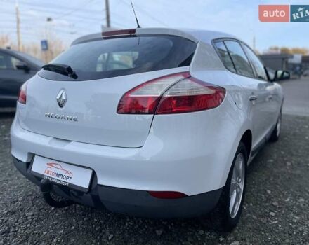 Білий Рено Меган, об'ємом двигуна 1.6 л та пробігом 252 тис. км за 7350 $, фото 13 на Automoto.ua