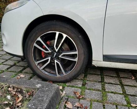 Белый Рено Меган, объемом двигателя 1.6 л и пробегом 264 тыс. км за 5541 $, фото 16 на Automoto.ua