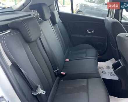 Білий Рено Меган, об'ємом двигуна 1.6 л та пробігом 252 тис. км за 7350 $, фото 37 на Automoto.ua