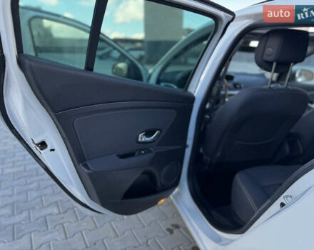 Білий Рено Меган, об'ємом двигуна 1.6 л та пробігом 233 тис. км за 5950 $, фото 29 на Automoto.ua