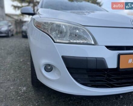Білий Рено Меган, об'ємом двигуна 1.6 л та пробігом 252 тис. км за 7350 $, фото 12 на Automoto.ua