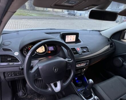 Белый Рено Меган, объемом двигателя 0 л и пробегом 272 тыс. км за 5600 $, фото 5 на Automoto.ua