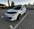 Рено Меган 2009 в Нововолынск на Automoto.ua Белый Рено Меган, объемом двигателя 1.46 л и пробегом 230 тыс. км за 5100 $, фото 13 на Automoto.ua