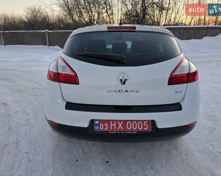 Белый Рено Меган, объемом двигателя 1.6 л и пробегом 128 тыс. км за 8499 $, фото 14 на Automoto.ua