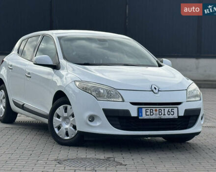 Білий Рено Меган, об'ємом двигуна 1.6 л та пробігом 220 тис. км за 5900 $, фото 8 на Automoto.ua