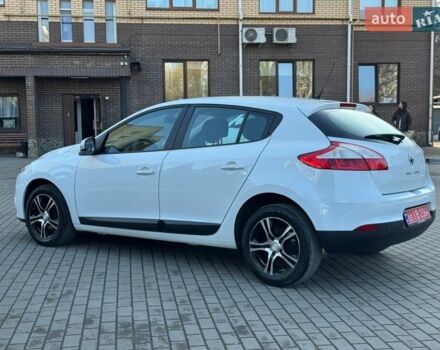 Белый Рено Меган, объемом двигателя 1.6 л и пробегом 179 тыс. км за 6500 $, фото 3 на Automoto.ua