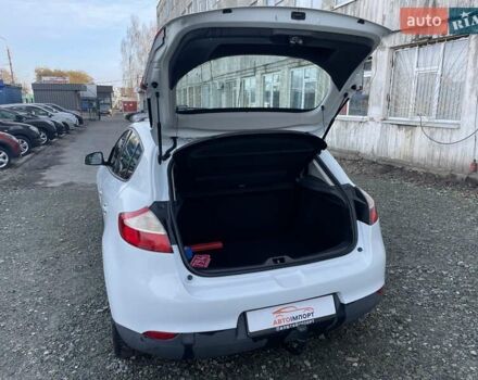 Білий Рено Меган, об'ємом двигуна 1.6 л та пробігом 252 тис. км за 7350 $, фото 19 на Automoto.ua