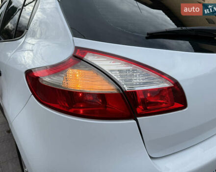 Белый Рено Меган, объемом двигателя 1.5 л и пробегом 247 тыс. км за 5433 $, фото 39 на Automoto.ua