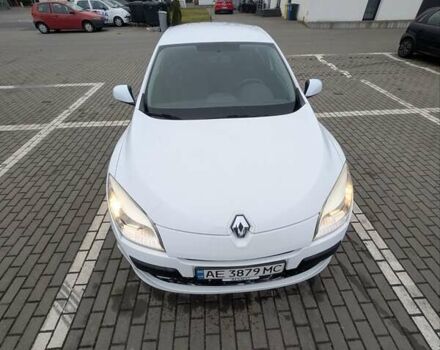 Белый Рено Меган, объемом двигателя 1.6 л и пробегом 206 тыс. км за 5300 $, фото 9 на Automoto.ua