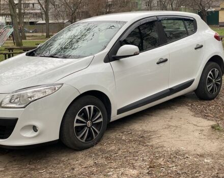 Белый Рено Меган, объемом двигателя 1.5 л и пробегом 210 тыс. км за 6200 $, фото 4 на Automoto.ua