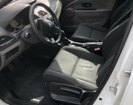 Білий Рено Меган, об'ємом двигуна 1.5 л та пробігом 192 тис. км за 5800 $, фото 12 на Automoto.ua