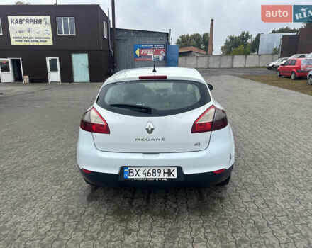 Белый Рено Меган, объемом двигателя 1.46 л и пробегом 350 тыс. км за 4199 $, фото 5 на Automoto.ua