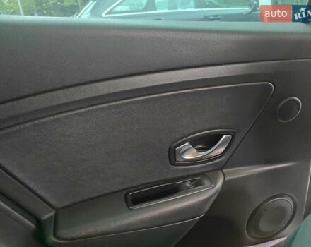 Білий Рено Меган, об'ємом двигуна 1.5 л та пробігом 196 тис. км за 7000 $, фото 2 на Automoto.ua