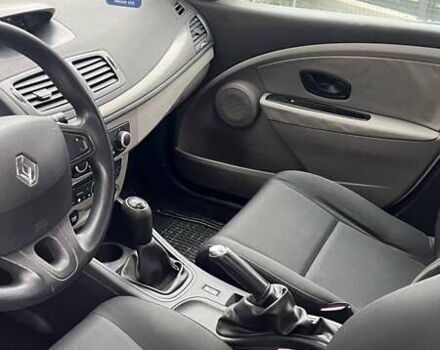 Білий Рено Меган, об'ємом двигуна 1.46 л та пробігом 303 тис. км за 5200 $, фото 2 на Automoto.ua