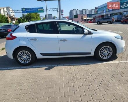 Белый Рено Меган, объемом двигателя 1.46 л и пробегом 280 тыс. км за 7300 $, фото 4 на Automoto.ua