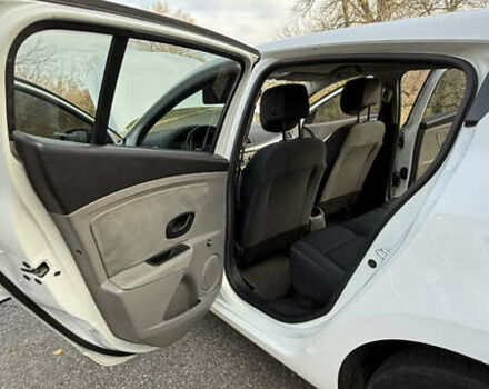 Белый Рено Меган, объемом двигателя 1.46 л и пробегом 320 тыс. км за 5700 $, фото 20 на Automoto.ua