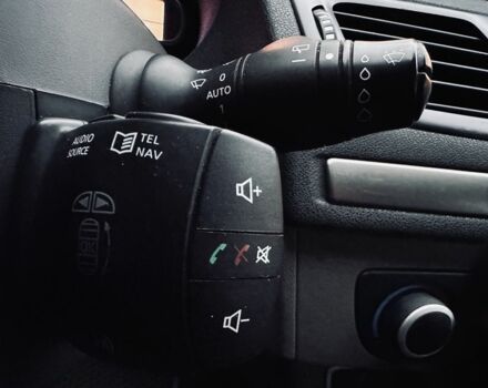 Белый Рено Меган, объемом двигателя 1.5 л и пробегом 294 тыс. км за 5300 $, фото 7 на Automoto.ua