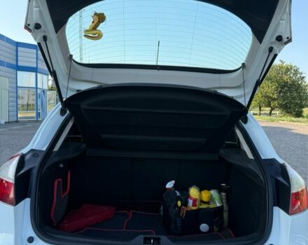 Белый Рено Меган, объемом двигателя 1.5 л и пробегом 171 тыс. км за 6000 $, фото 3 на Automoto.ua