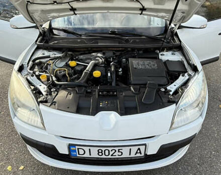 Белый Рено Меган, объемом двигателя 1.46 л и пробегом 320 тыс. км за 5700 $, фото 14 на Automoto.ua