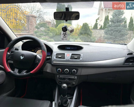 Белый Рено Меган, объемом двигателя 1.5 л и пробегом 247 тыс. км за 5433 $, фото 47 на Automoto.ua