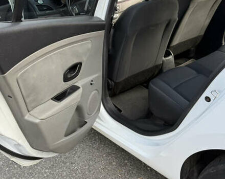 Белый Рено Меган, объемом двигателя 1.46 л и пробегом 320 тыс. км за 5700 $, фото 21 на Automoto.ua