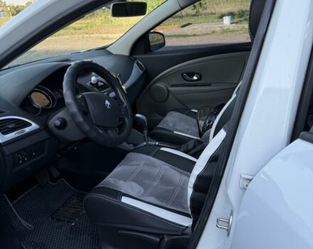 Белый Рено Меган, объемом двигателя 1.5 л и пробегом 171 тыс. км за 6000 $, фото 6 на Automoto.ua