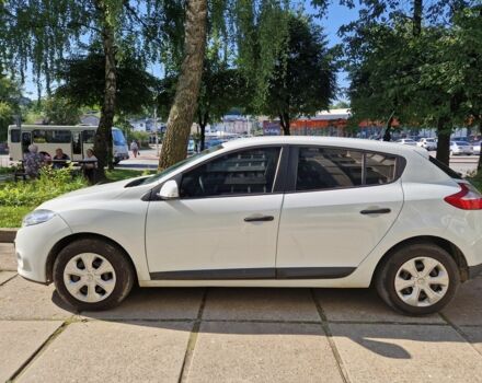 Белый Рено Меган, объемом двигателя 1.5 л и пробегом 280 тыс. км за 7100 $, фото 1 на Automoto.ua