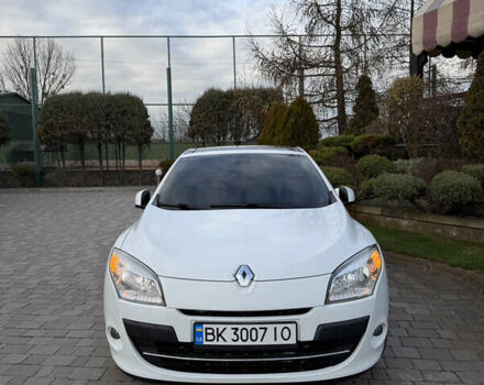 Білий Рено Меган, об'ємом двигуна 1.4 л та пробігом 224 тис. км за 7000 $, фото 1 на Automoto.ua