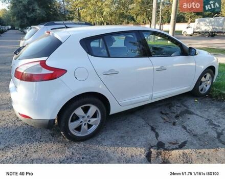 Білий Рено Меган, об'ємом двигуна 1.4 л та пробігом 250 тис. км за 6650 $, фото 2 на Automoto.ua