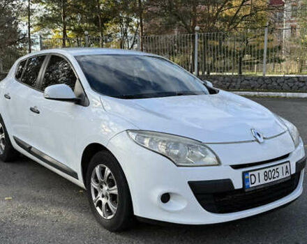 Белый Рено Меган, объемом двигателя 1.46 л и пробегом 320 тыс. км за 5700 $, фото 1 на Automoto.ua