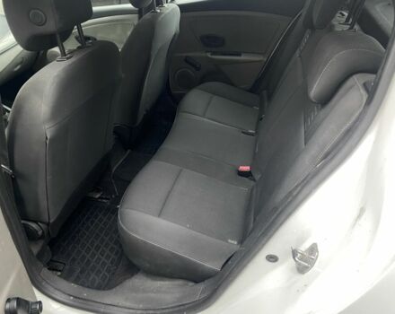 Белый Рено Меган, объемом двигателя 1.5 л и пробегом 210 тыс. км за 6200 $, фото 11 на Automoto.ua