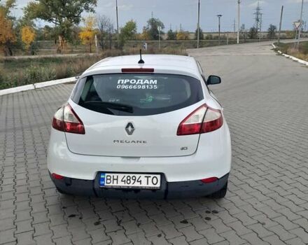 Рено Меган 2010 в Арцизе на Automoto.ua Белый Рено Меган, объемом двигателя 1.5 л и пробегом 336 тыс. км за 5899 $, фото 5 на Automoto.ua